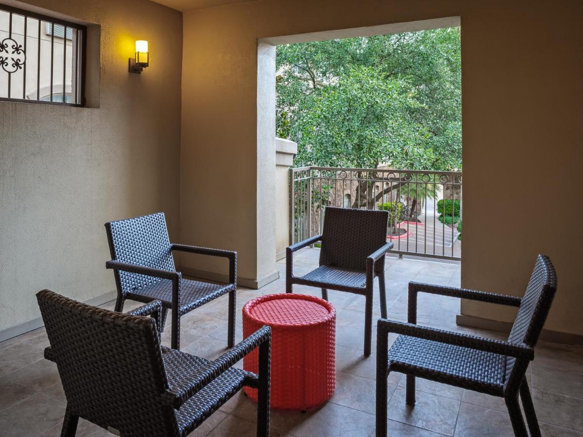 Hotel Indigo San Antonio Riverwalk By Ihg Exterior foto